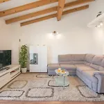 Village With Heated Pool Maslina