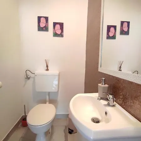 Apartament Village With Heated Pool Maslina