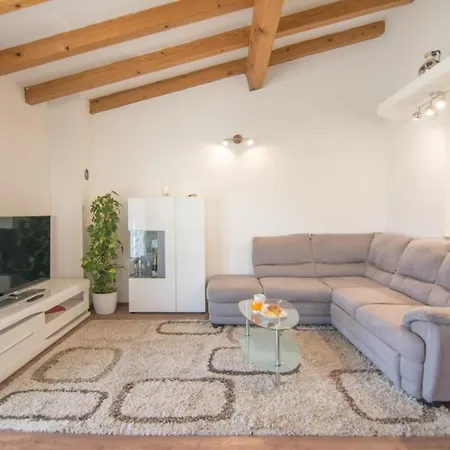 Village With Heated Pool Maslina