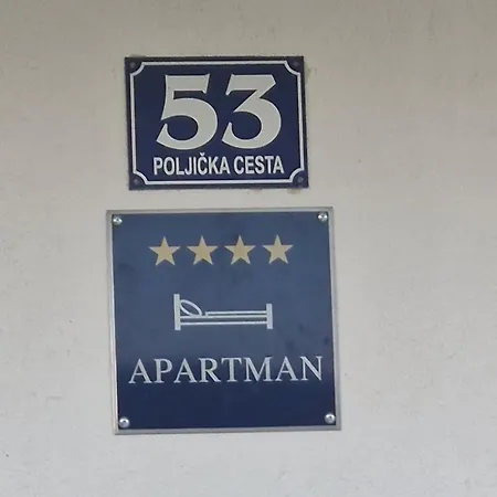 Apartmán Village With Heated Pool Maslina *